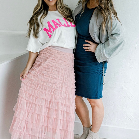 Cut-Out Shoulder Ruched Side Dress - Picture 4 of 4